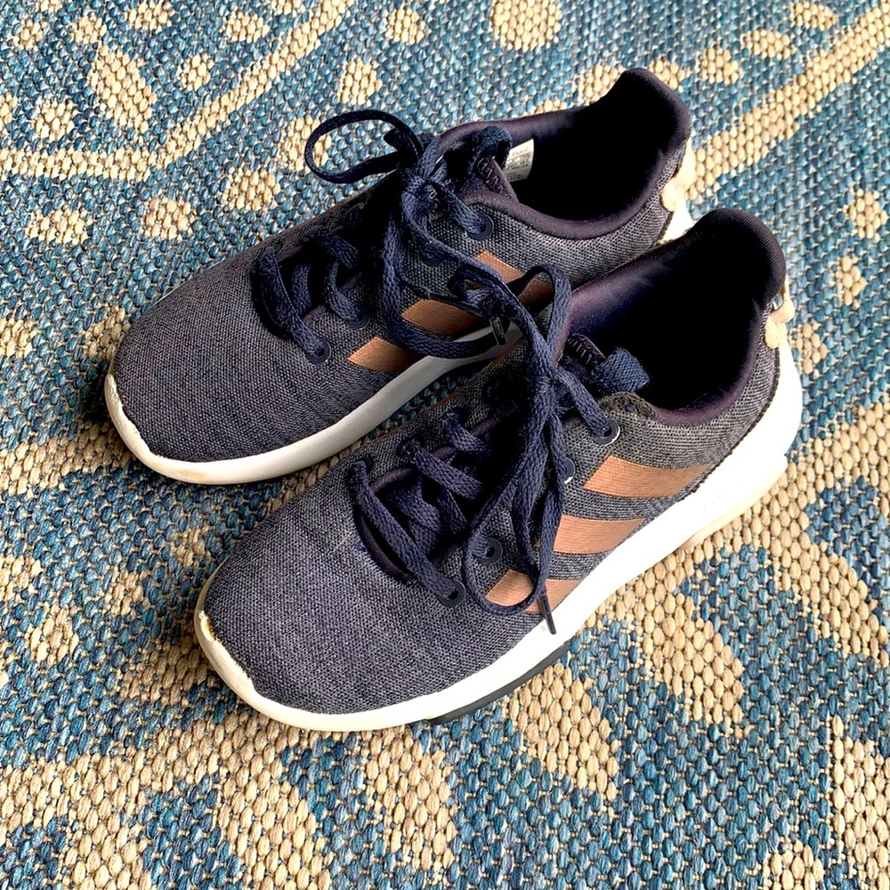 Girls Adidas cloud foam